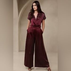 SOLD!
BANANA REPUBLIC Belay SILK pants NWT size: 10